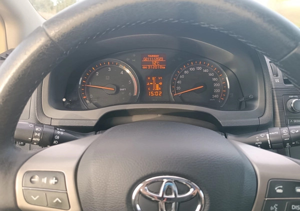 Toyota Avensis cena 18500 przebieg: 312000, rok produkcji 2009 z Warszawa małe 277